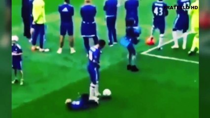 KIDS IN FOOTBALL ● FUNNY FAILS, SKILLS, GOALS