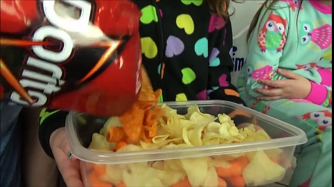 Bad Baby Giant Nachos and Candy Challenge Toy Freaks Victoria Annabelle