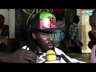 Gaston face à la presse pour la sortie de son album Alkhamdoulilah