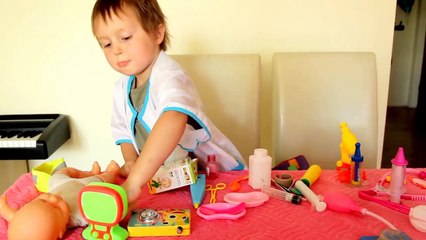 Creative Kid doctor with her medical set_15