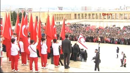 Ilk Tören Anıtkabir'de Yapıldı 2