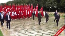 Gençlik ve Spor Bakanı Akif Çağatay Kılıç, Anıtkabir'i ziyaret etti
