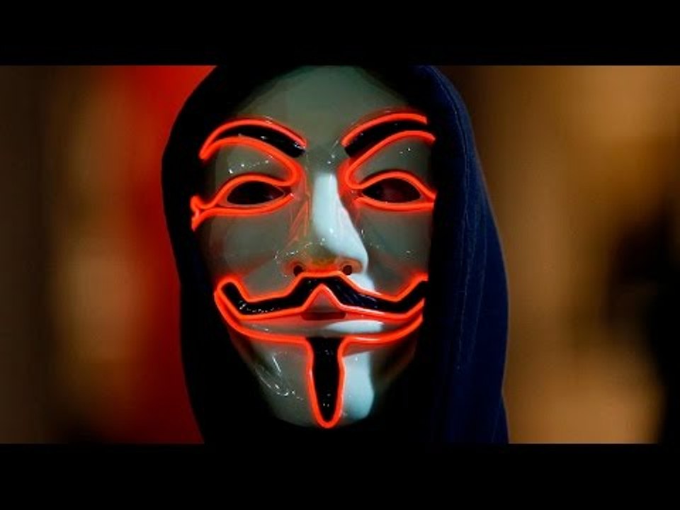 Anonymous hold Million Mask March in London (streamed live)
