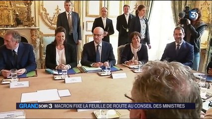 Emmanuel Macron fixe la feuille de route au Conseil des ministres