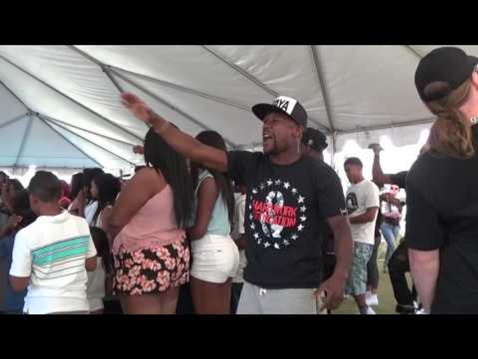 Robert & Mikey Garcia At Floyd Mayweather Daughter Birthday Party! Lil Jamez Rapping EsNews Boxing