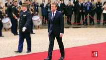 Passation de pouvoir entre F. Hollande et E. Macron: deux heures dans l'histoire de la France