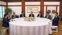 Constitutional Revision Reaffirmed During Pres. Moon, Party Floor Leaders Luncheon