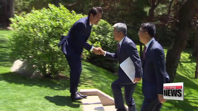Constitutional Revision Reaffirmed During Pres. Moon, Party Floor Leaders Luncheon