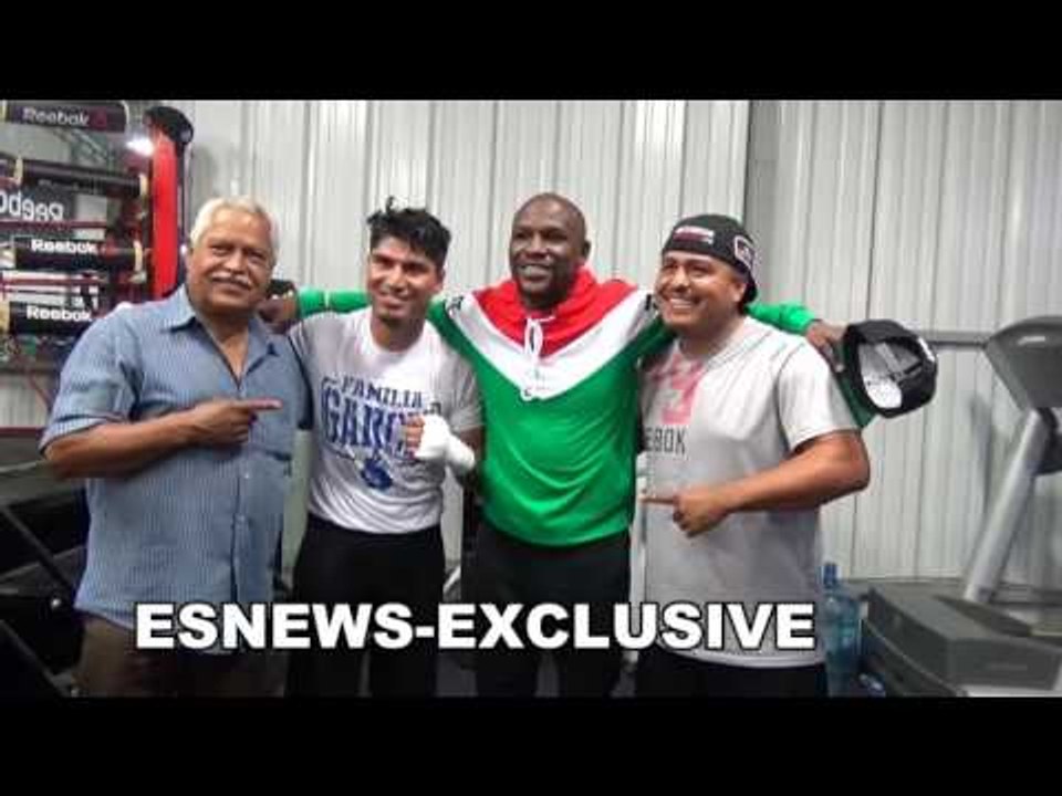 floyd mayweather repping the mexico colors for his mexican fighters EsNews Boxing