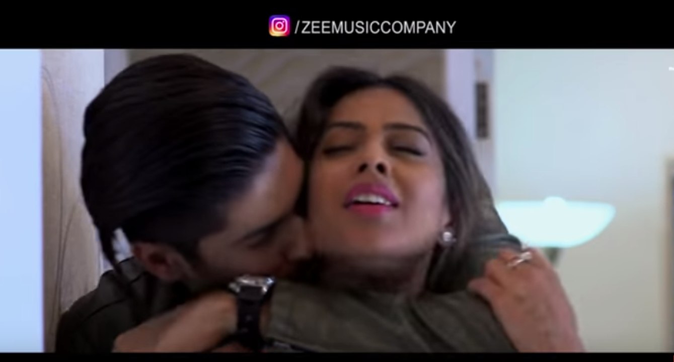 Hamnava - Twisted - Nia Sharma & Namit Khanna - Arnab Dutta - Harish Sagane