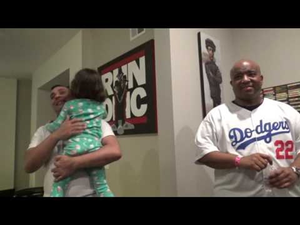 YOUNG MC - Russell Peters On The turntables  REPORTING EsNews Boxing