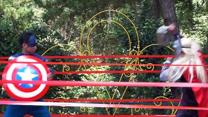 Frozen Elsa Anna Throw Spiderman Into The Pool Prank - Fun Superheroes Champion - Spiderman vs Venom