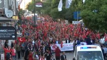 19 Mayıs Maltepe'de 'Meşaleli Yürüyüş' ile Kutlandı