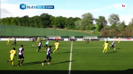 Carton Jaune pour Rogie sur ce gros tacle !
