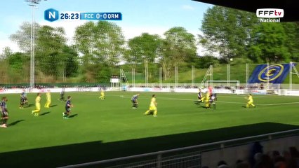 Doucouré qui reste au sol après ce duel aérien