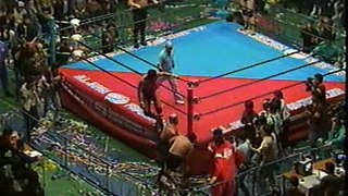Tenryu/Road Warriors vs Jumbo/Yatsu/Takano 08/03/89