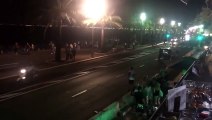 Attentat à Nice  un camion fonce dans la foule...