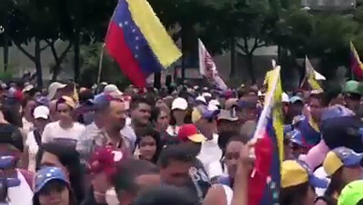 quienes somos? Venezuela, que queremos? LIBERTAD