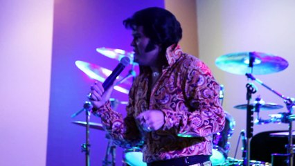 Michael Cullipher sings 'Blue Suede Shoes' May 2017