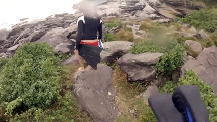 Filmou relâmpago a cair ao lado da namorada, mas a sua reacção é hilariante!