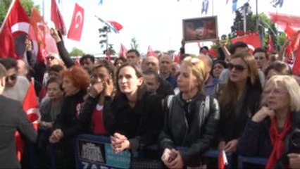 Kılıçdaroğlu Beşiktaş'taki 19 Mayıs Kutlamalrına Katıldı