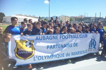 Aubagne, la balle aux pieds