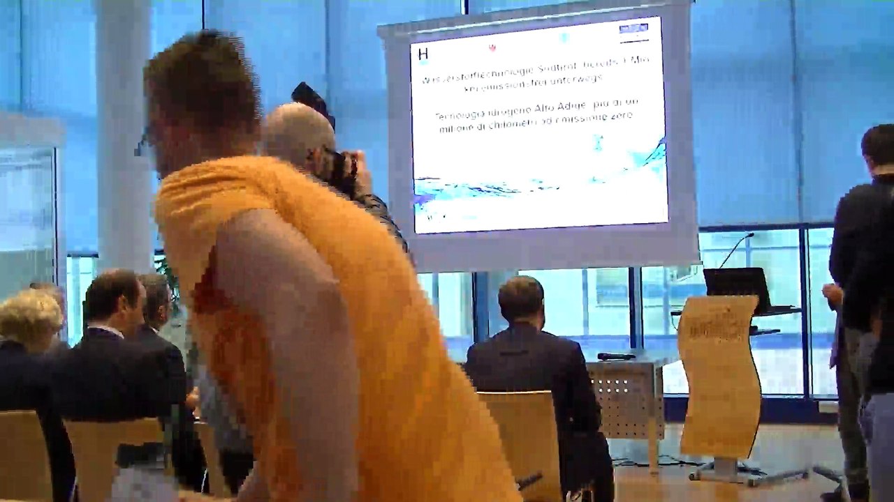 Conferenza stampa - Pressekonferenz - IIT - Bolzano/Bozen, 18.5.2017 (prima parte - 1. Teil)