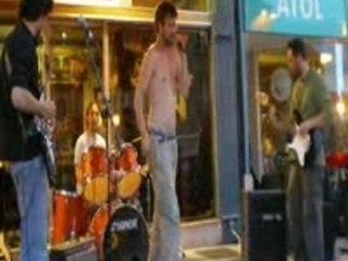 Johnny cash cover by "ze Pipies"