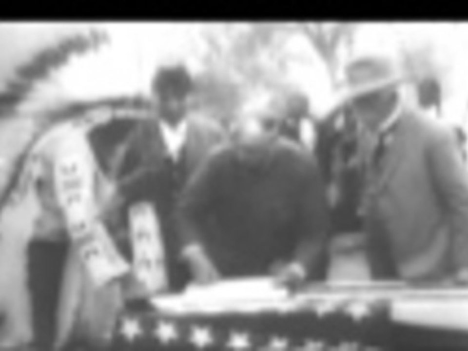 Native Americans & The United States Sign Allegiance (1913)