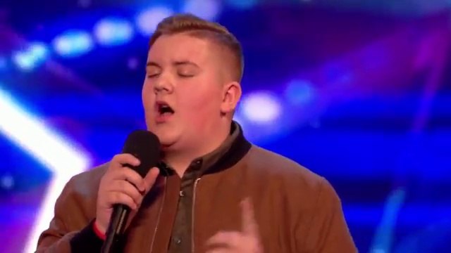 Golden Buzzer act Kyle Tomlinson proves David wrong | Auditions Week 6| Britain’s Got Talent 2017