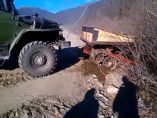 Rusya'da Sıradan Bir Araç Kurtarma Operasyonu