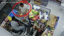 Thief in saudi arabia - trick cashier and fraud him 500 riyal
