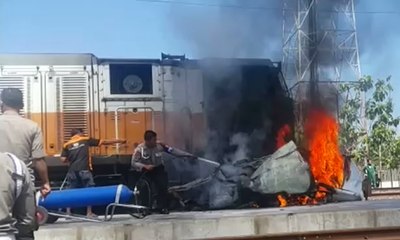 Minibus di Grobogan Ini Tertabrak Kereta, 4 Tewas