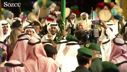 Trump, Suudi Arabistan'da geleneksel kılıç dansına katıldı