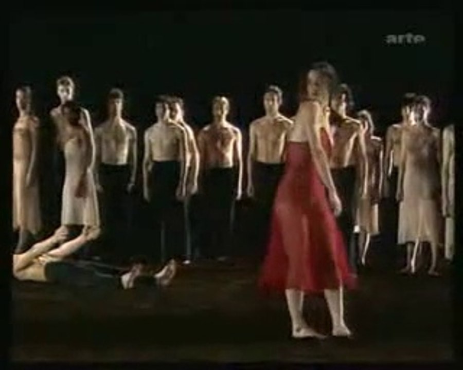 Parce que Cristiana Morganti que j'ai vue ce soir m'a donné envie de revoir du Pina Bausch