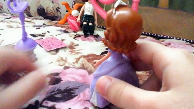 Prenses Sofia Embırla müzik çalıyor