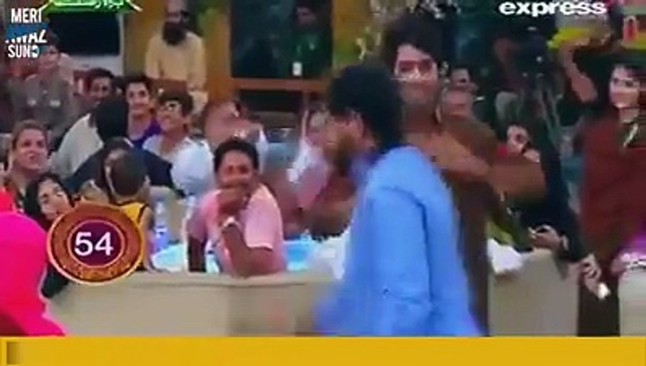 رمضان قریب پے اور ایک بار پھر یہ دولت کے پجاری رمضان کو بیچنے میں مصروف ہوں گے اور اسکی قیمت آپکا ایمان ہوگا، خدارا اس و