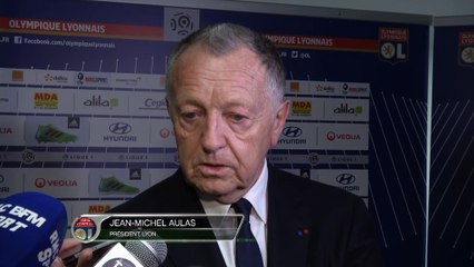 OL - Aulas a eu ''Juninho et Carrière au téléphone''