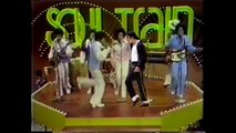 Popstar Michael Jackson - MOONWALKS EVERYWHERE -Full HD Video Hip Hop