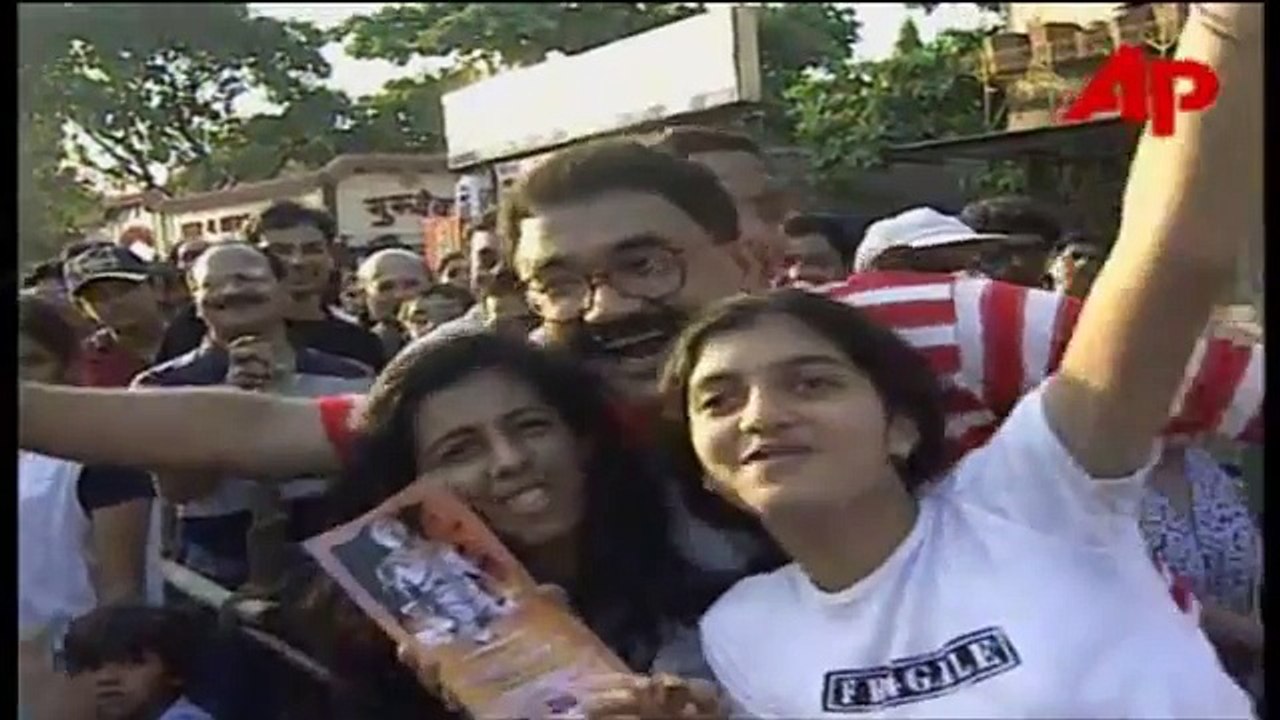 Popstar Michael Jackson in Mumbai, India 1996 - Full Hd HipHop music