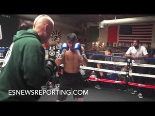 VICTOR ORTIZ LOOKING CHISELED!!! MONSTER POWER ON THE MITTS!!! - EsNews Boxing