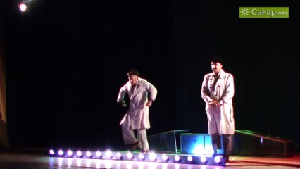 Танц 2 от пиесата "Фенове"