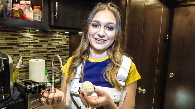 Daya - BUS INVADERS Ep. 1145