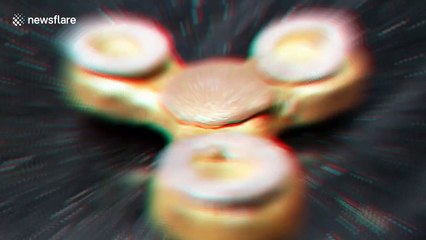 British chef makes fidget spinner cookie