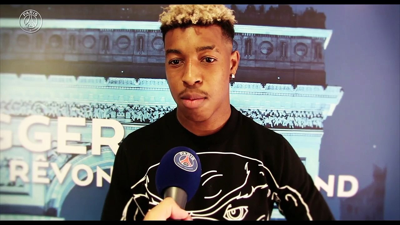 L'hommage des joueurs pour Maxwell ! avec  Zlatan Ibrahimovic