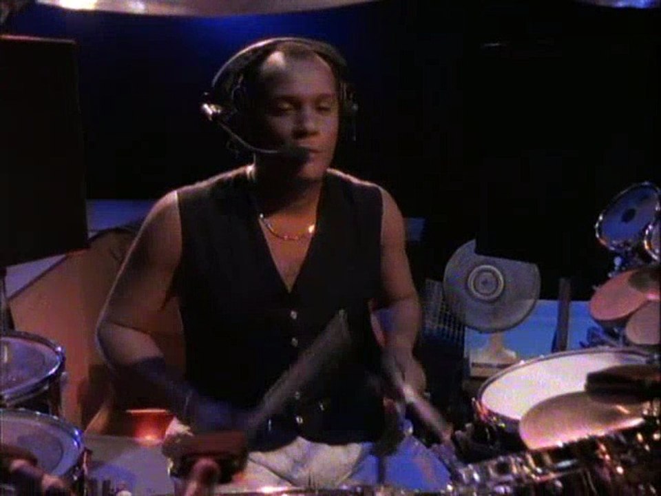 Simple Minds - Alive And Kicking Live In Verona