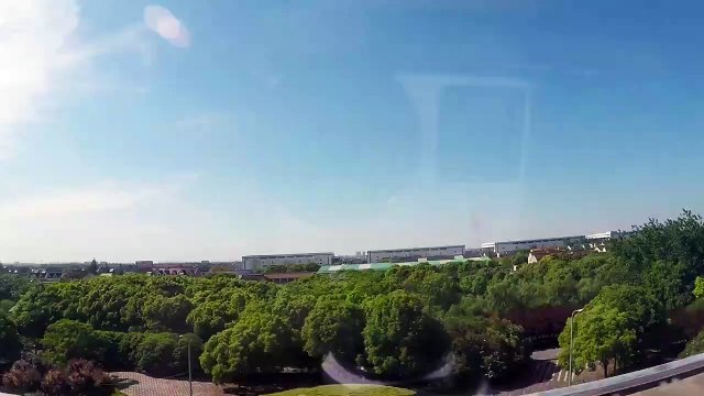 Quand 2 trains Maglev se croisent... Rapide