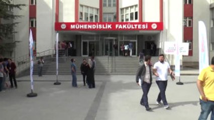 Göz Bebekleriyle Komut Verilen Tekerlekli Sandalye Geliştirildi