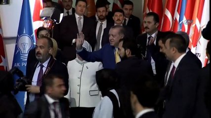 Cumhurbaşkanı ve Başbakan Partililer Tarafından Böyle Karşılandı