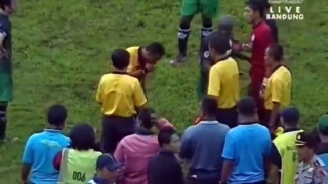 Most Insane Fights Players vs Referees